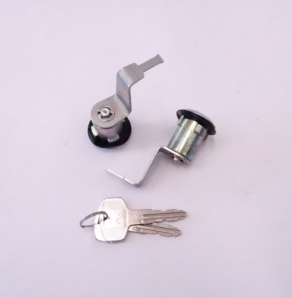 Door Lock Cylinder Set With Keys 77-78 280Z